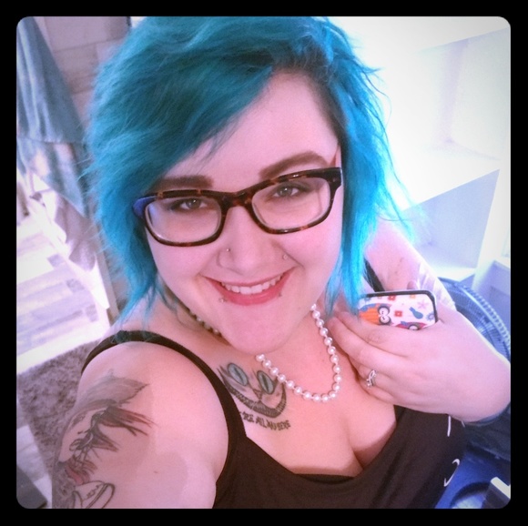 Meet your Posher, Shawna - Picture 1 of 1